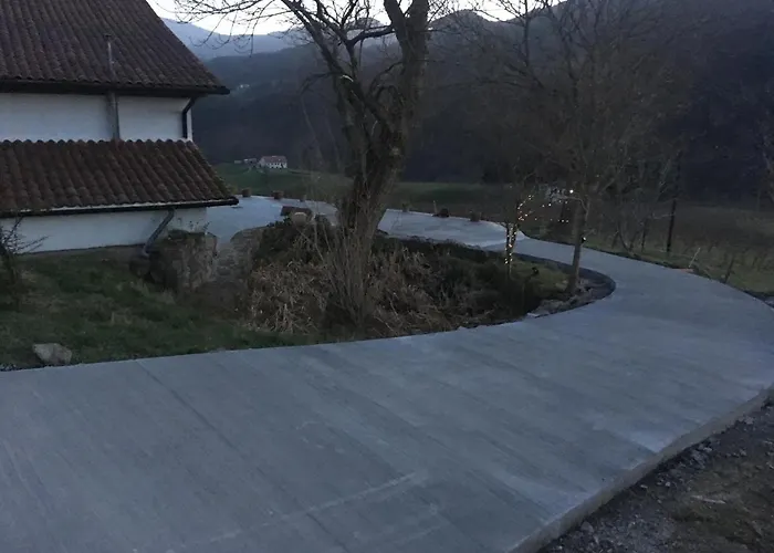 Chalet: Agroturismo Erlete Goikoa -Estamos En El Camino De Santiago -We Are On The Camino De Santiago- Senderismo-Rutas Y Bicicleta